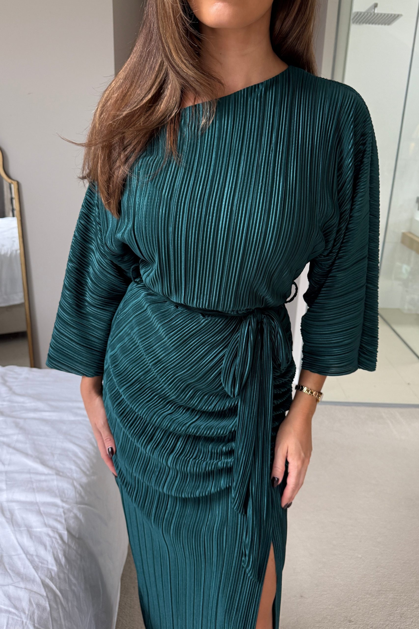 Vendy Off The Shoulder Ruched Detail Midi Dress Emerald - Image 2