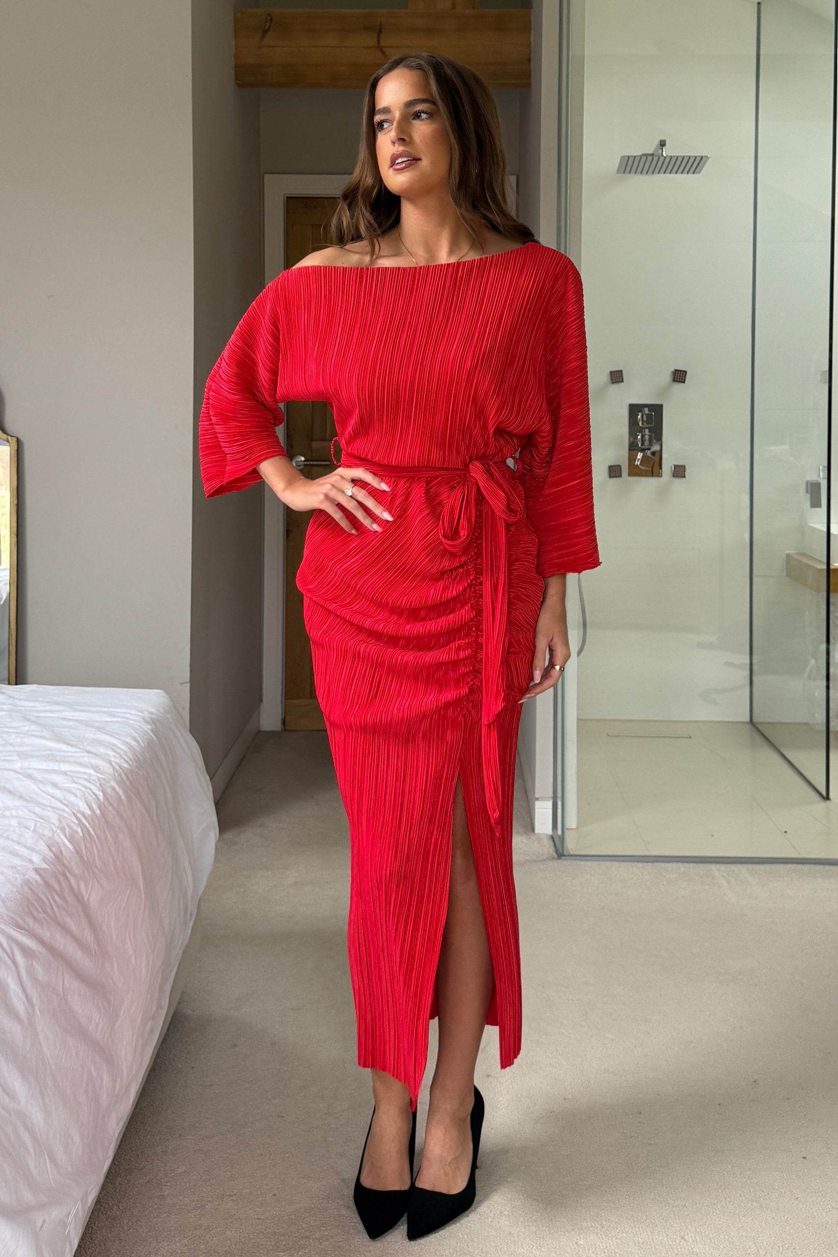 Vendy Off The Shoulder Ruched Detail Midi Dress Red