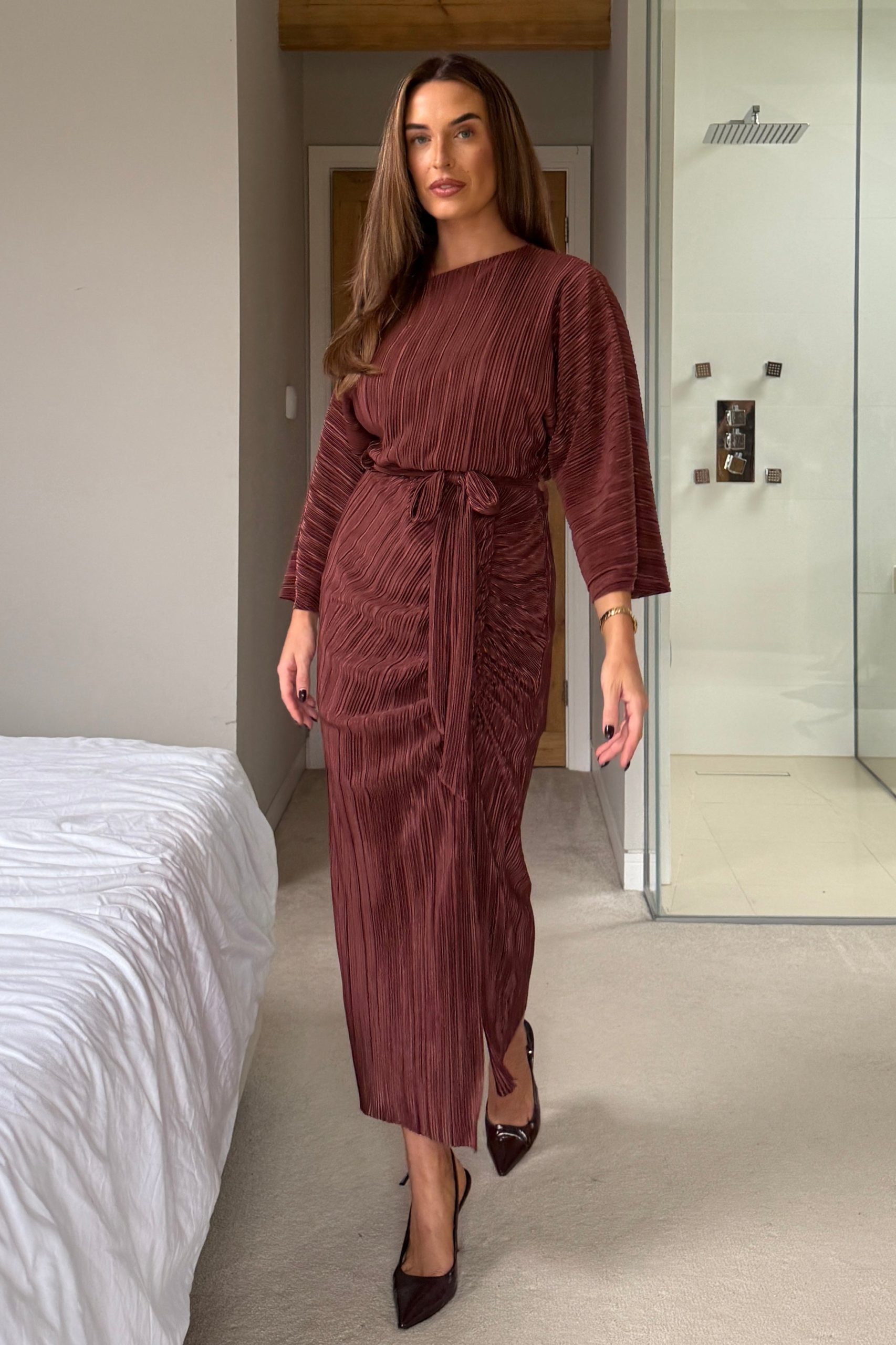 Vendy Off The Shoulder Ruched Detail Midi Dress Brown