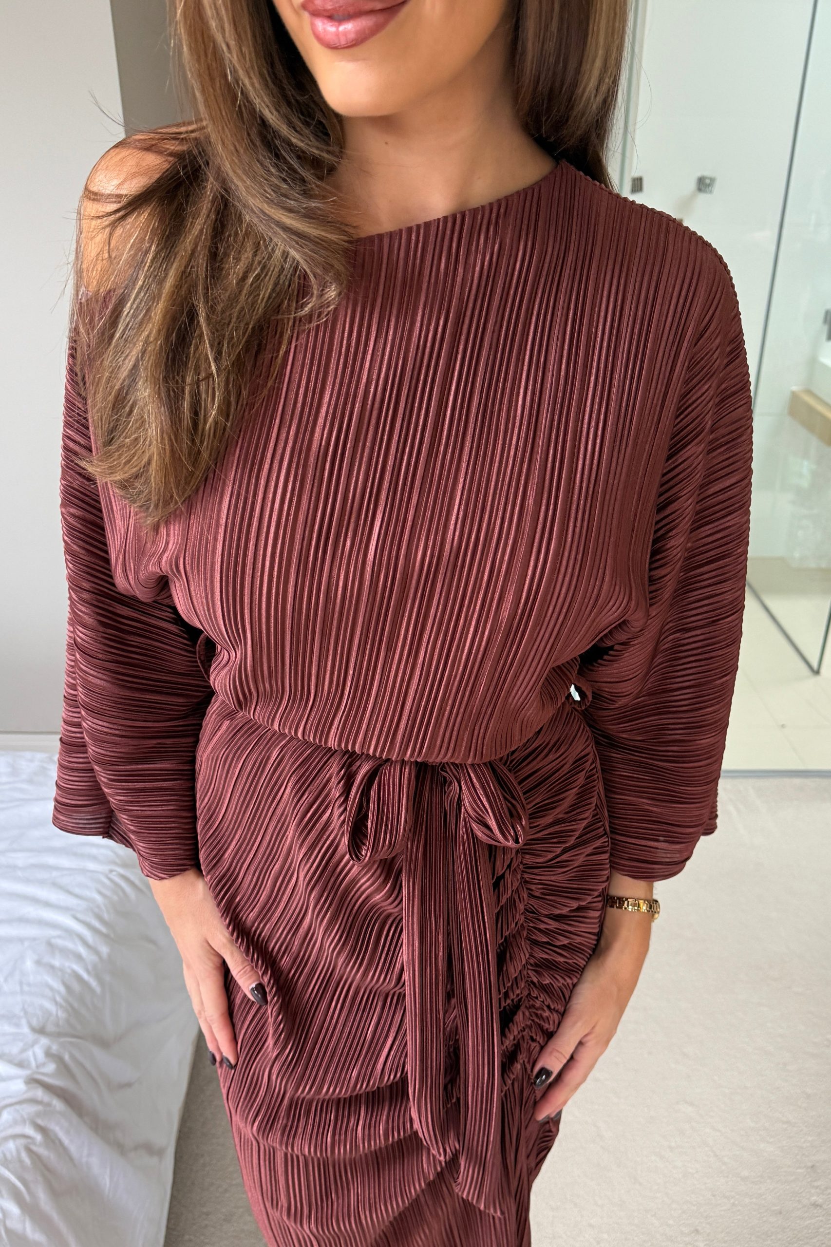 Vendy Off The Shoulder Ruched Detail Midi Dress Brown - Image 2