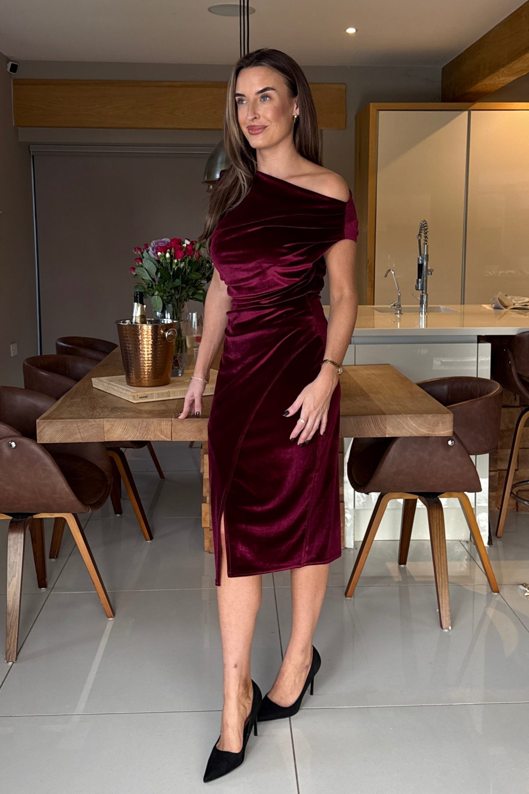 Ariana Asymmetric Berry Velvet Midi Dress - Image 3